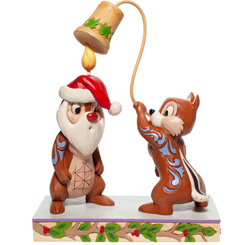 Figura de las simpáticas ardillas Chip y Chop (Chip & Dale) realizada para celebrar la Navidad, Jim Shore ha elaborado esta figura con unas dimensiones aproximadas de 21 x 15 x 7,5 cm.,