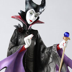 Espectacular figura de Maléfica de la línea Haute Couture de Walt Disney basada en el clásico La Bella Durmiente de 1959.