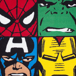 Original alfombra inspirada en los personajes de Spider-man, Hulk, Iron Man y el Capitán América, ideal para decorar tu rincón preferido.