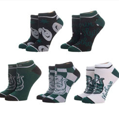 Set de 5 pares de calcetines oficiales de la casa Slytherin basados en la saga de Harry Potter. Disfruta de estos calcetines realizados en 97% poliéster y 3% elastán. El regalo ideal para fans de Harry Potter