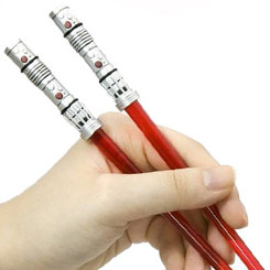 Conjunto de dos Palillos Chinos compuesto por un juego de Darth Maul. Producto oficial Star Wars.