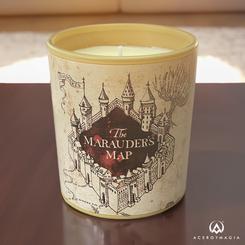 ¡Esta vela de Harry Potter te dará la impresión de caminar por los pasillos de Hogwarts con el mapa del Merodeador! El precioso vaso está realizado en vidrio y contiene cera de soja