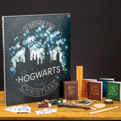 Precioso calendario de adviento de Hogwarts basado en la saga de Harry Potter. Este mágico calendario está compuesto por productos oficiales de Harry Potter. 