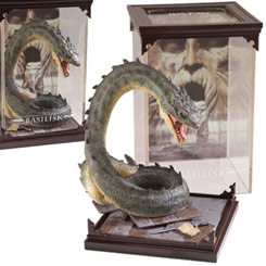 Figura oficial Basilisco de la línea Criaturas Mágicas basada en la saga de Harry Potter. Este figura está realizada en PVC y tiene unas medidas aproximadas de 11 x 19 cm.