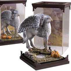 Figura oficial Buckbeak de la línea Criaturas Mágicas basada en la saga de Harry Potter. Este figura está realizada en PVC y tiene unas medidas aproximadas de 11 x 19 cm. 