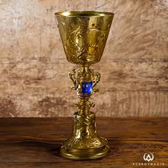Réplica oficial de la Copa Dumbledore. Realizada por la firma Noble Collection, la copa tiene una altura aproximada de 27 cm., la réplica ha sido realizada con todo lujo de detalles basándose en los moldes originales