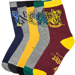 Set de 5 pares de calcetines oficiales de Harry Potter. Disfruta de estos calcetines realizados en 70% Polyester, 20% Nylon, 10% Spandex. El regalo ideal para fans de Harry Potter.