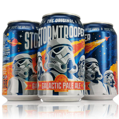 Pack de cuatro latas oficiales de Stormtrooper Galactic creada para homenajear a la saga de Star Wars. Esta deliciosa cerveza se trata de una pale ale ingrlesa. Una cerveza de sesión aromática y lupulada, 