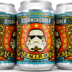 Pack de cuatro latas oficiales de Stormtrooper S.N.I.P.A. creada para homenajear a la saga de Star Wars. Esta deliciosa cerveza se trata de una IPA. Elaborada con generosas cantidades de lúpulo 