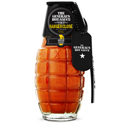 Salsa Danger Close. Esta deliciosa salsa es una mezcla mágica de pimientos habaneros de cayena roja y naranja. Creemos que es la salsa perfecta para hacer alitas de búfalo