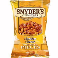 Pack de 2 Bolsas de Snyder's Cheddar Cheese Pieces Pretzels 125 gr. Deliciosas Pretzels con un espectacular sabor a queso Cheddar.