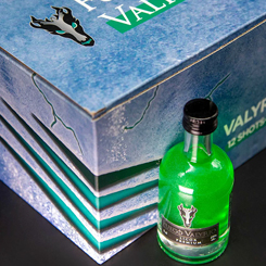 Caja con 12 miniaturas de Fuego Valyrio de 5cl. Enfríalo y desata su poder allá donde vayas. Enfríalo hasta que tenga 4º para maximizar su sabor.  Agita la botella antes de tomarlo para desatar 