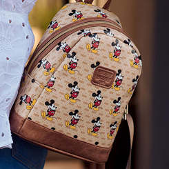 Preciosa y divertida mini mochila de Mickey Mouse basada en el famoso personaje de Disney. Perfecta para pasar un día mágico y cuqui. Esta preciosa pieza de coleccionista está realizado en 100% Cuero PU