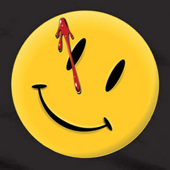 Camiseta Oficial de Watchmen con el dibujo Smiley manchando con sangre, la camiseta está basada en la famosa película Watchmen.