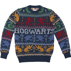 Precioso suéter de Navidad de Hogwarts basado en el popular saga de Harry Potter. Este simpático suéter está realizado en 100% Algodón. Pon un toque de magia a la temporada de Navidad