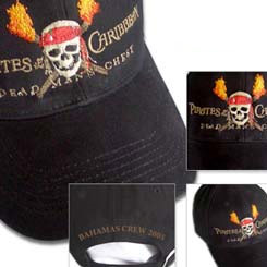 Gorra utilizada por el equipo de rodaje de Piratas del Caribe en las Bahamas. Realizada en algodón.