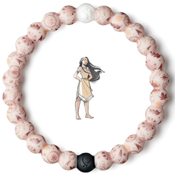 Pulsera oficial Lokai de Pocahontas basada en el popular personaje de Walt Disney. La pulsera representa el equilibrio tal cual como el ying y yang, la perla de color negro contiene tierra del Mar Muerto