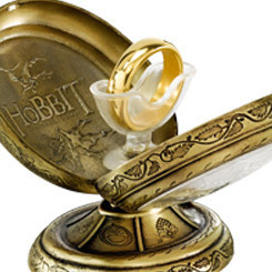 Réplica del Anillo Único aparecido en The Hobbit: Un viaje Inesperado, el anillo esta realizado en acero inoxidable.