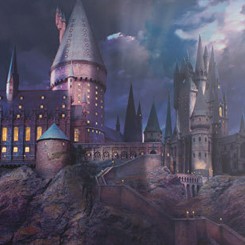 Espectacular cuadro de la escuela de Hogwarts basado en la saga de Harry Potter. Disfruta en tu lugar preferido de tu casa o de tu oficina con este cuadro con paspartú de la escuela de magia más famosa del cine