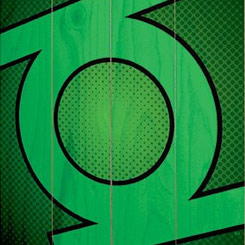 Póster Oficial realizado en madera del Logo de Green Lantern (Linterna Verde), el Póster tiene un tamaño aproximado de 40 x 60 cm.