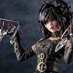 Figura Eduardo Manostijeras presentado al más estilo japonés Bishoujo, esta vez el ilustrador Shunya Yamashita y el artista Yohei Suzuki han sabido esculpir y recoger toda la línea del hermoso cuerpo del diseño original.
