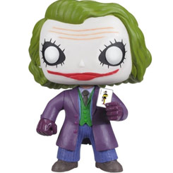 Figura de The Joker realizada en vinilo perteneciente a la línea Pop! de Funko. La figura tiene una altura aproximada de 10 cm., y está basada en la trilogía de The Dark Knight.
