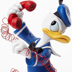 Divertido Busto Edición Limitada a 3000 unidades del Pato Donald con Chip y Chop realizado por Grand Jester Studios para Disney.