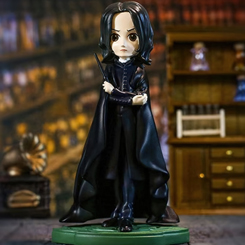 Figura Severus Snape inspirado en el popular estilo de arte de anime japonés, los personajes del Mundo Mágico se reinventan en estas adorables figuras hecho a mano en resina de piedra