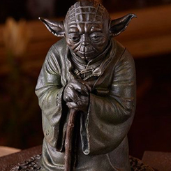 Réplica oficial de la Yoda Fountain Limited Edition. La icónica fuente Yoda ™, ubicada en San Francisco, se ha convertido en un destino popular para los fans de Star Wars ™ desde su inicio en 2005.