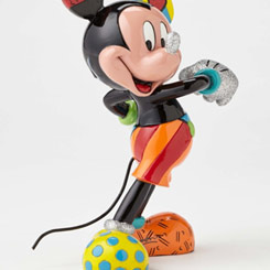 Tierna figura de Mickey Mouse de Walt Disney realizada por el pintor y escultor Romero Britto, titulada Mickey Mouse. Esta figura tiene unos 15 cm., de altura.