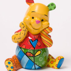 Dulce figura de Winnie the Pooh realizada por el pintor y escultor Romero Britto para Disney, titulada Winnie the Pooh. 