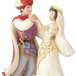 Figura Primer Baile del cuento de Blancanieves basada en el clásico de Walt Disney “Blancanieves y los Siete Enanitos” de 1937, con aproximadamente 15 cm., de altura.