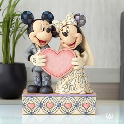 Nos vamos de Boda con esta espectacular figura de Mickey Mouse y Minnie Mouse, en esta ocasión el artista Jim Shore ha elaborado esta figura con unos 17cm.