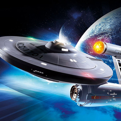 Réplica Playmobil de U.S.S. Enterprise NCC-1701. ¡Teletranspórtame, Scotty! Descubre la impresionante U.S.S. Enterprise NCC-1701 bajo una nueva perspectiva con la aplicación interactiva Star Trek AR de Playmobil. 