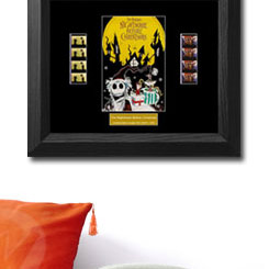 Cuadro con el poster de Pesadilla antes de Navidad y dos negativos originales de la pelicula. Edición Limitada a 1000 unidades.