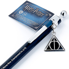 Precioso Bolígrafo con el colgante de las Reliquias de la Muerte basado en la fantástica saga de Harry Potter. Este precioso bolígrafo tiene un colgante con la forma de las Reliquias de la Muerte con unos 15 mm. 