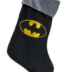 Calcetín de Navidad realizado en poliéster de Batman basado en el personaje de los comics de DC Comics, disfruta con este divertido calcetín. El calcetín tiene una longitud aproximada de 45 cm.