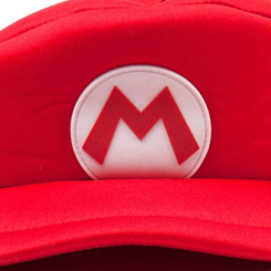 Gorra del famoso Mario, basado en la franquicia de Nintendo. Disfruta con esta gorra de este divertido personaje, y revive todas las aventuras del videojuego