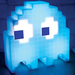 Simpática lámpara en forma de Fantasma basada en la fabulosa saga de videojuegos de PAC-MAN. Esta preciosa lámpara tiene unas medidas aproximadas de 20 cm.