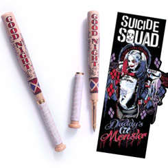 Harley Quinn toma el control con este original set de marcapáginas y bolígrafo inspirado en la icónica película Escuadrón Suicida. El marcapáginas, con unas dimensiones aproximadas de 17 x 5,5 cm,