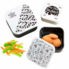 Set de cajas Pesadilla antes de Navidad. Con este set de tres cajas de plástico podrás desde guardar tu snacks preferidos, poner distintos aperitivos con un toque distinto o incluso llevarte tu tentempié a cualquier lado.