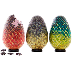 Precioso Puzzle en 3D oficial de los Huevos de Dragón de Juego de Tronos. Basado en la galardonada serie de televisión de HBO, este puzzle guiará a los jugadores a través del montaje de los huevos de Drogon, Viserion y Rhaegal. 