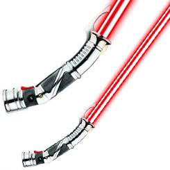 Sable de luz del Conde Dooku, se ilumina y tiene varios sonidos, encendido, apagado…. Tamaño real. Incluye peana. Producto Oficial.