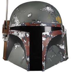 Descubre las emocionantes historias del bien contra el mal en una galaxia muy, muy lejana con el Casco electrónico de Boba Fett Black Series de Star Wars. El casco tiene una escala 1/1 y ha sido realizado por la firma Hasbro