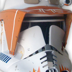 Prop Réplica no oficial del Casco del Comandante Cody basado en la saga de Star Wars. Este casco de SWFans NT está realizado individualmente de forma artesanal,