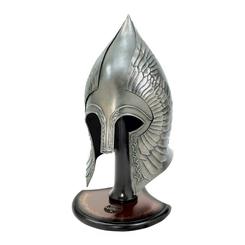 Réplica oficial y a tamaño real del casco de la infantería de Gondor basado en la trilogía de películas de “El Señor de los Anillos”. Diseñado para colmar las exigencias de los seguidores de Tolkien.