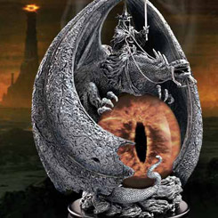 Espectacular escultura de la Furia del Rey Brujo (The Fury of the Witch-King), que representa al Rey Brujo sobre su terrible montura.