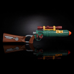 Réplica del Blaster EE-3 de Boba Fett. Con su armadura mandaloriana personalizada, su armamento letal y su comportamiento silencioso, Boba Fett era uno de los cazarrecompensas más temidos de la galaxia.