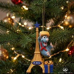 Una pequeña escena parisina queda suspendida con todo el humor de Ratatouille. Este adorno colgante de resina Remy con Torre Eiffel combina al entrañable cocinero con un icono de París en una composición compacta, vistosa y fácil de reconocer