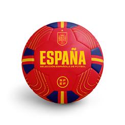 Luce los colores de la Roja con un balón grande de la Selección Española pensado para disfrutar del fútbol en entrenamientos, partidos informales y ratos de juego al aire libre.